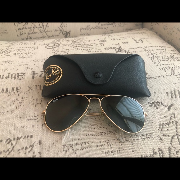 Ray-Ban Accessories - Ray-ban Aviator Sunglasses with case. 58mm